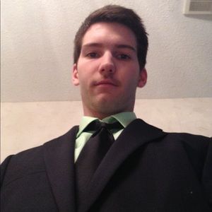 Meet your Posher, Andreq